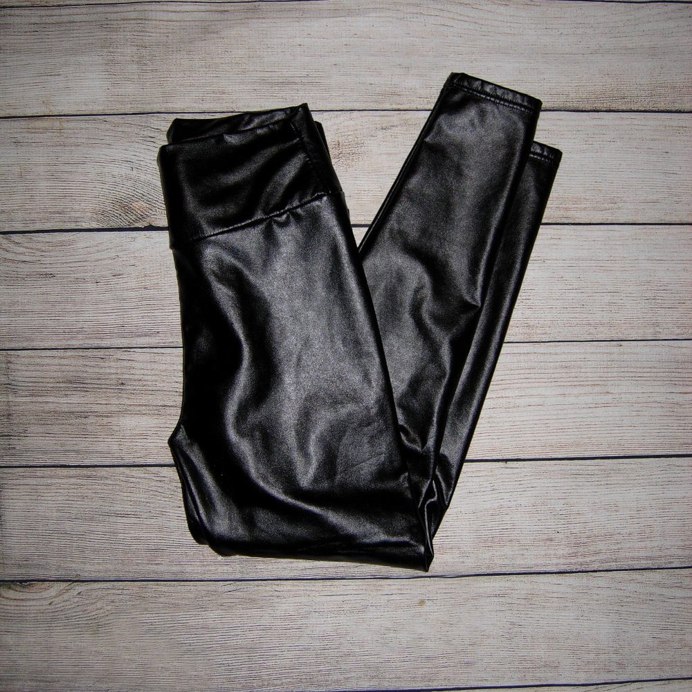 Tagoo Black Faux Leather Leggings M